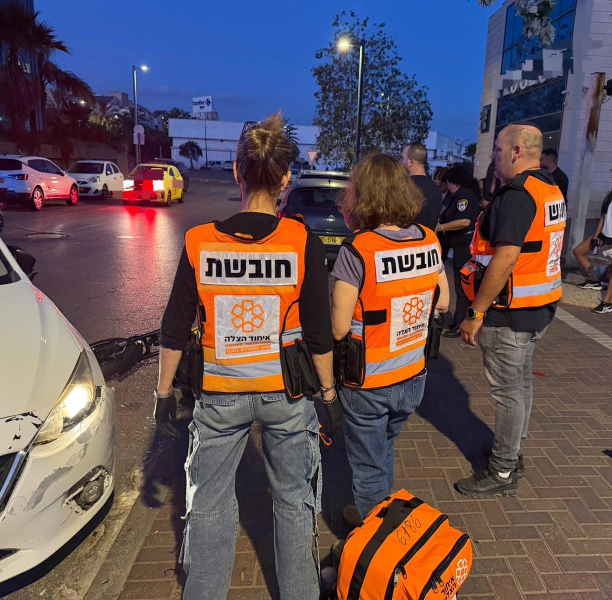 מערכת "אחלה ניוז" עם הדיווח הבא צילום: דוברות איחוד הצלה