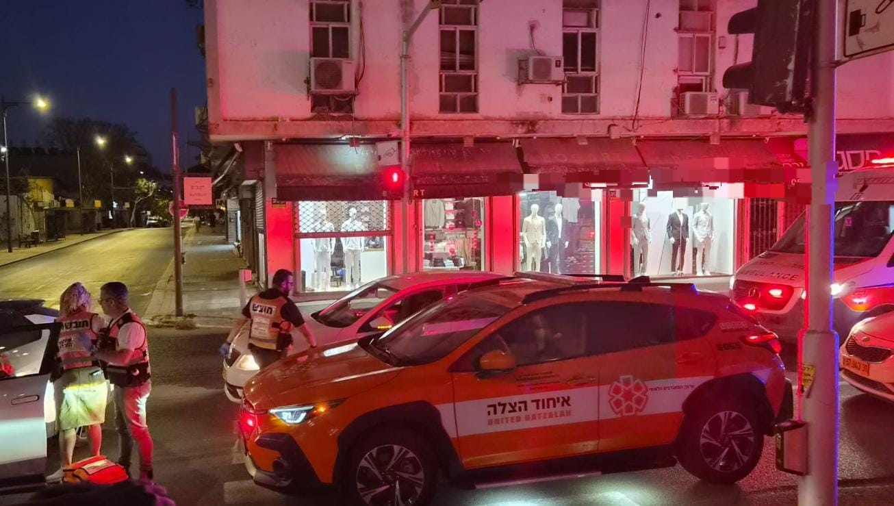 מערכת "אחלה ניוז" עם הדיווח הבא צילום: דוברות איחוד הצלה