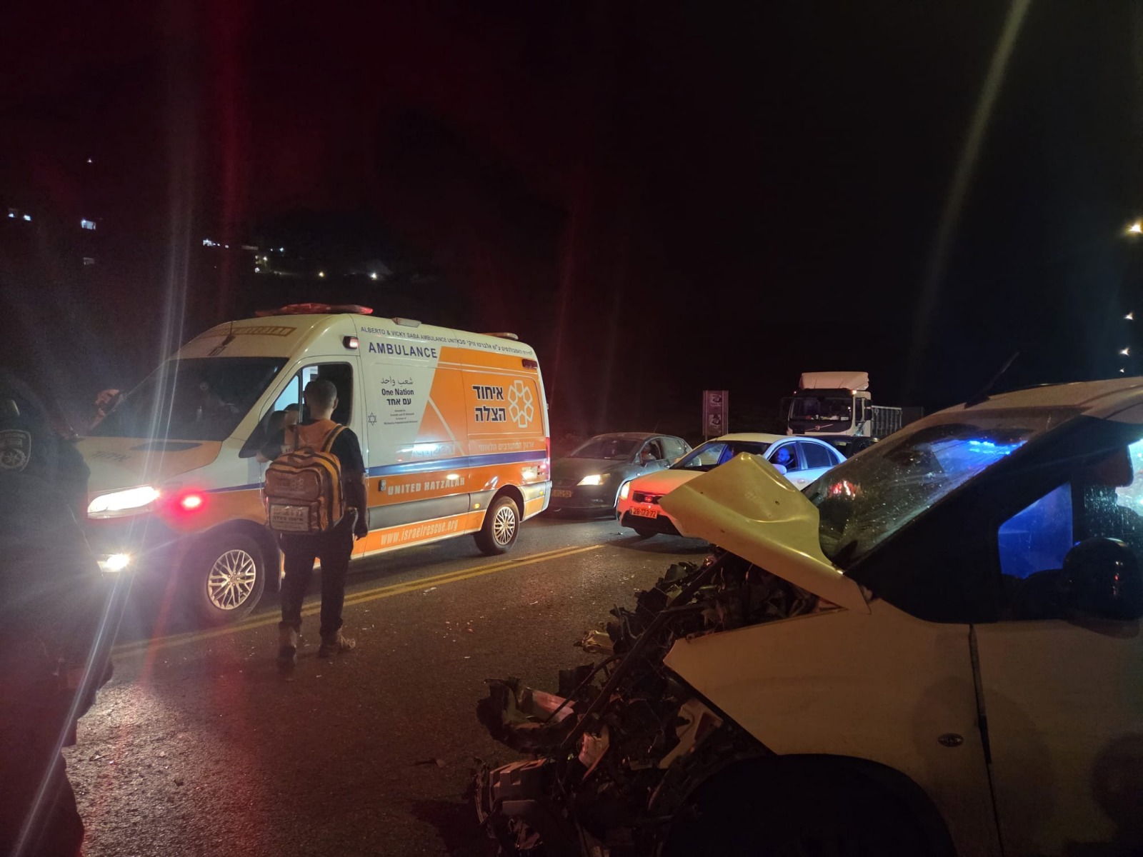 מערכת "אחלה ניוז" עם הדיווח הבא צילום: דוברות איחוד הצלה
