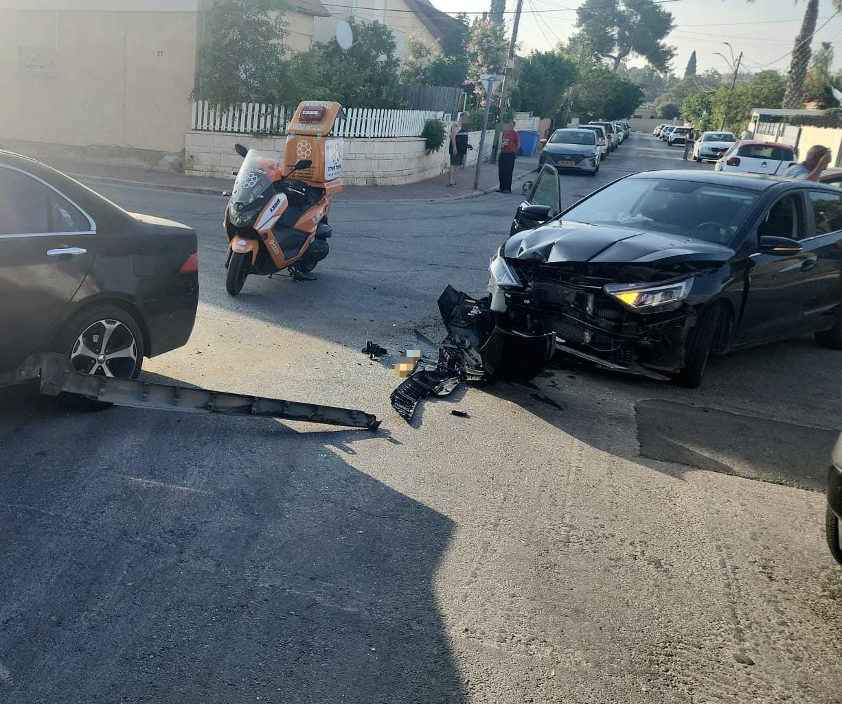 מערכת "אחלה ניוז" עם הדיווח הבא צילום: דוברות איחוד הצלה