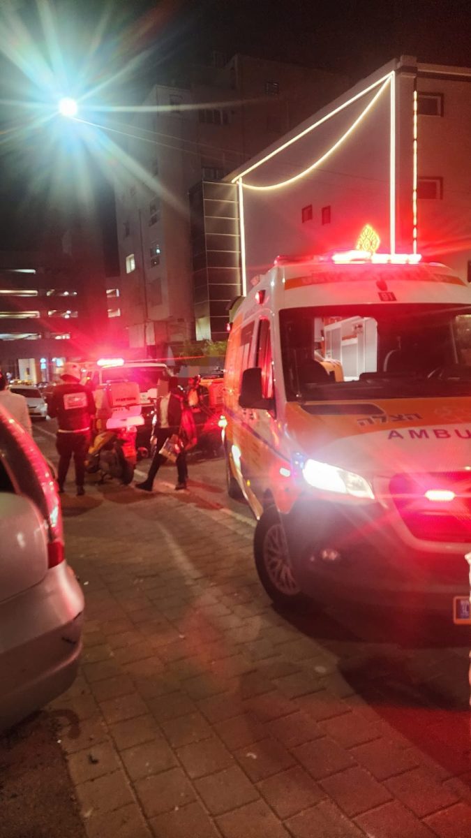 מערכת "אחלה ניוז" עם הדיווח הבא צילום: דוברות איחוד הצלה