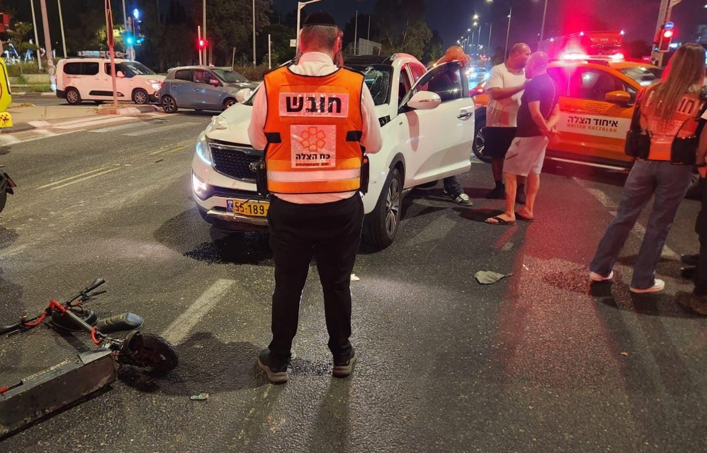 מערכת "אחלה ניוז" עם הדיווח הבא צילום: דוברות איחוד הצלה