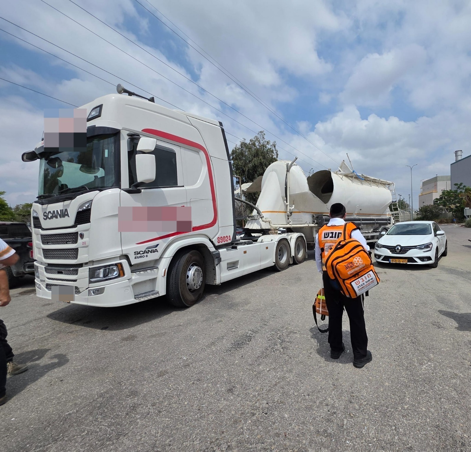 מערכת "אחלה ניוז" צילום תמונה : תיעוד מבצעי איחוד הצלה