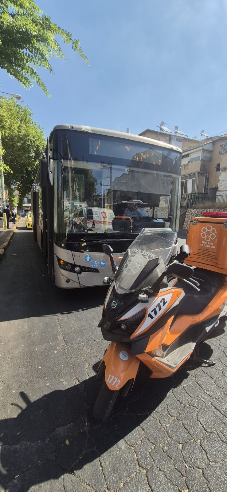 מערכת "אחלה ניוז" צילום תמונה : תיעוד מבצעי איחוד הצלה