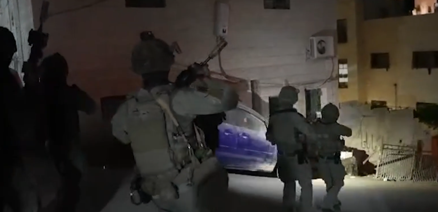  מערכת "אחלה ניוז"  צילום: דוברות משטרת ישראל