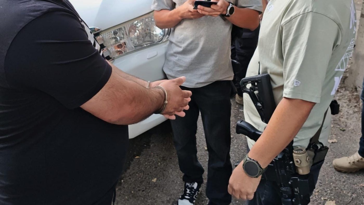 מערכת "אחלה ניוז" עם הדיווח הבא צילום: דוברות שירות בתי הסוהר